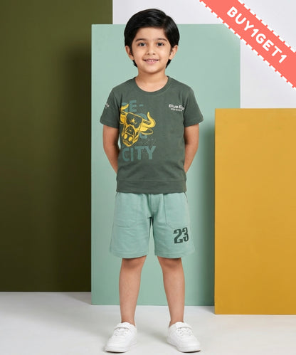 Bulls City Half Sleeves T-Shirt & Shorts Set | Green