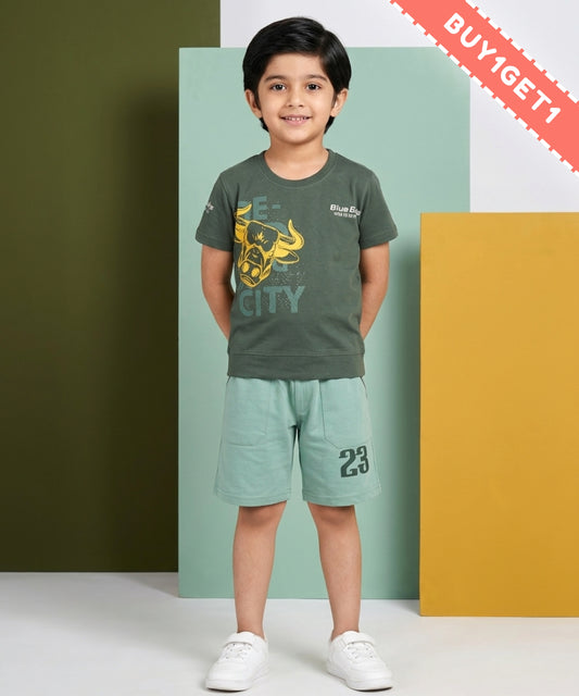 Bulls City Half Sleeves T-Shirt & Shorts Set | Green